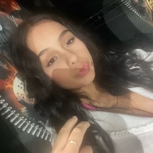 Meet your Posher, Daniela